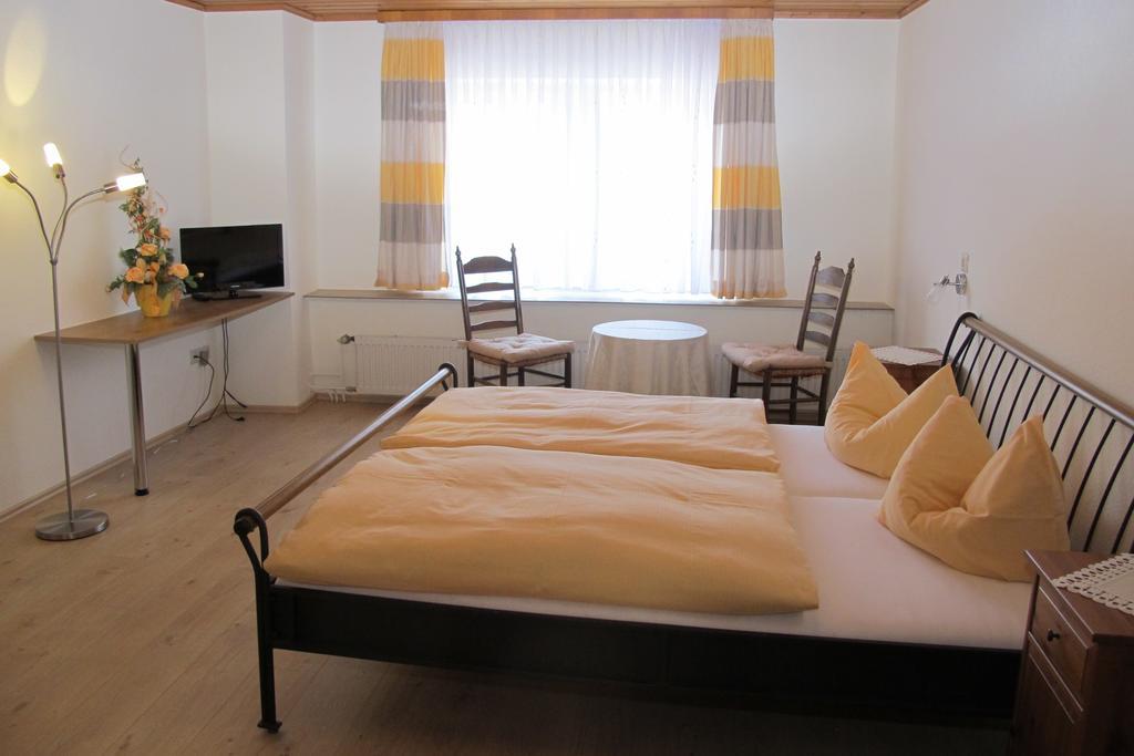 Hotel Garni Hauth Bernkastel-Kues Bagian luar foto